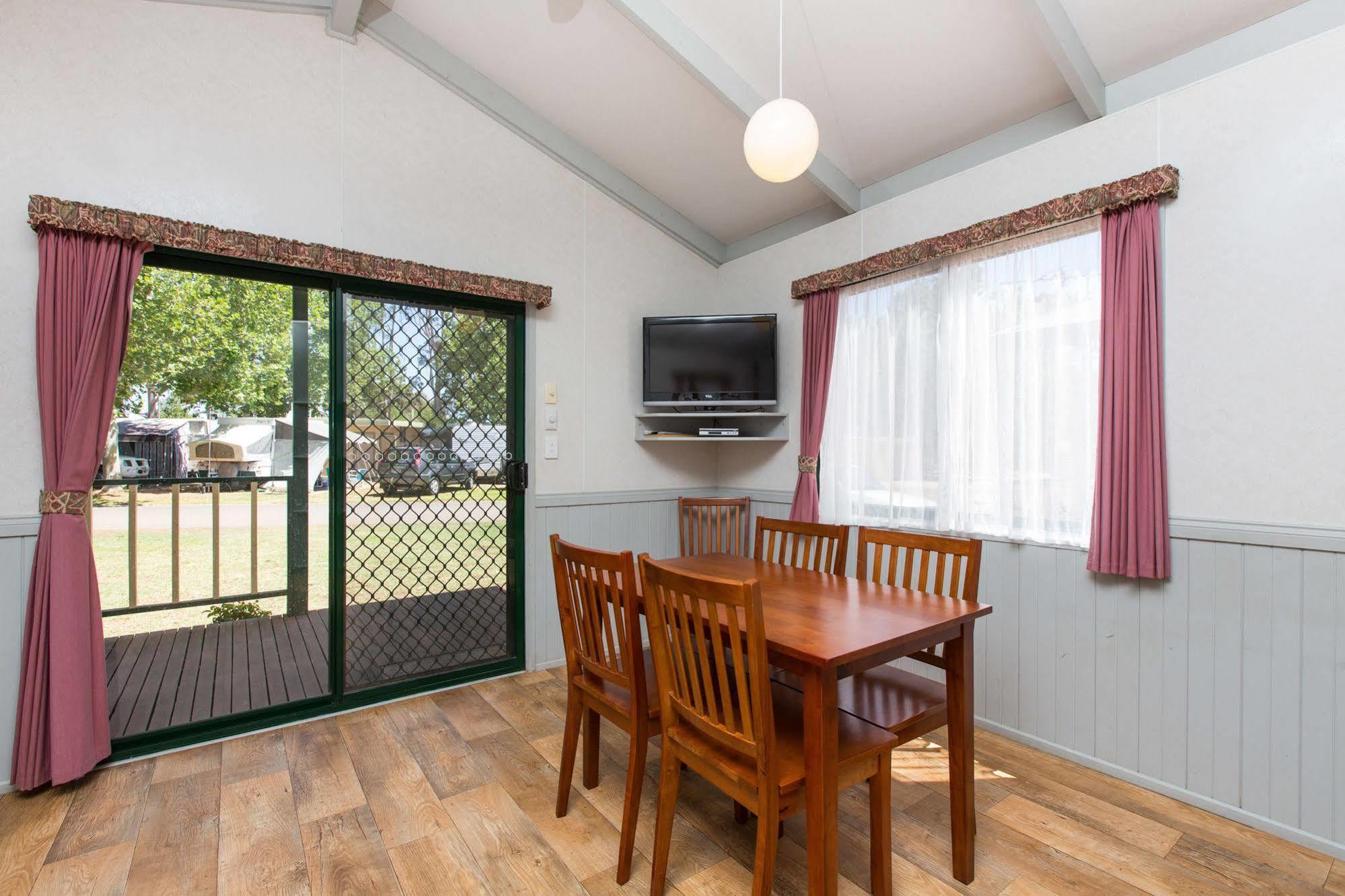 Nrma Mildura Riverside Holiday Park Екстер'єр фото