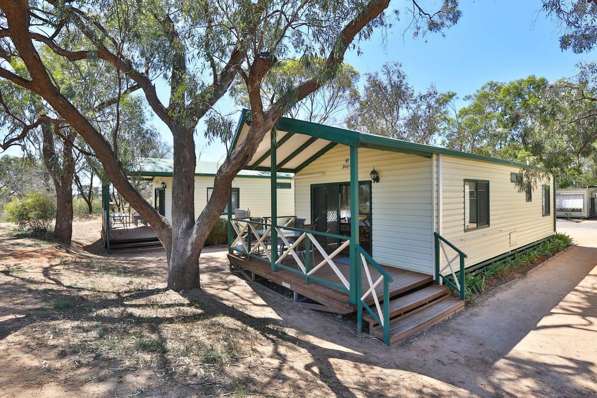 Nrma Mildura Riverside Holiday Park Екстер'єр фото
