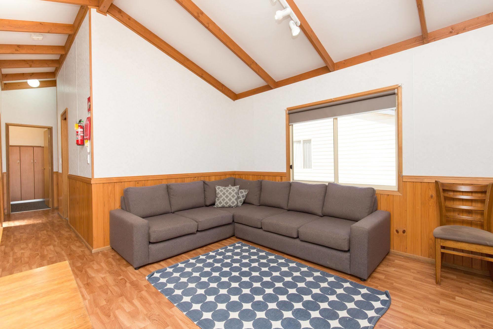 Nrma Mildura Riverside Holiday Park Екстер'єр фото
